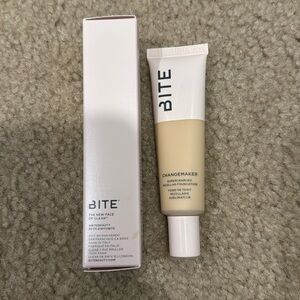 Bite change maker Foundation